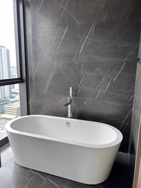 Picture of 2 bed Condo in The Monument Thong Lo Khlong Tan Nuea Sub District C021223