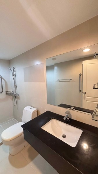Picture of 2 bed Condo in Belle Grand Rama 9 Huai Khwang Sub District C021225