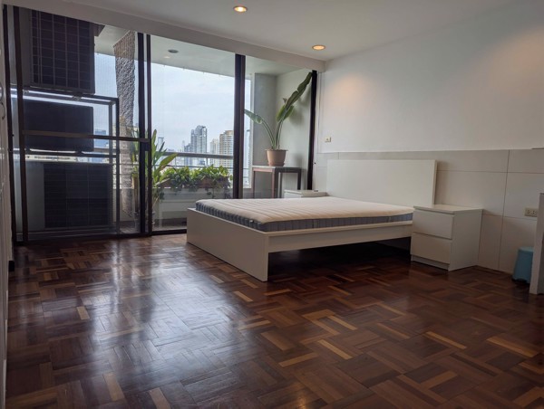 Picture of 3 bed Condo in The Habitat Sukhumvit 53 Khlong Tan Nuea Sub District C021226