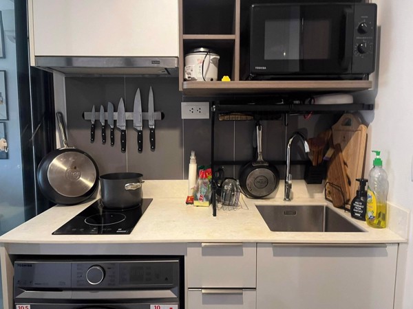 รูปภาพ 1 ห้องนอน คอนโด ในโครงการ Ideo Mobi Asoke เขตห้วยขวาง แขวงบางกะปิ C021244
